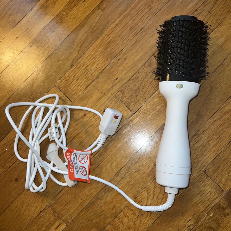 Blowout Brush Pro - souqsaving.com